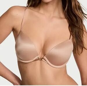32DDD Victoria's Secret Very Sexy Smooth Nude Beige  Plunge Push Up Bra Padded